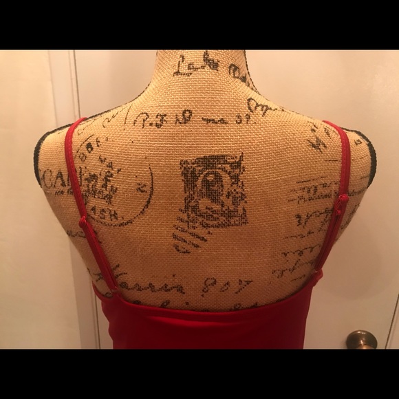 Red NY & Company Tank top.❤️ - Picture 4 of 7